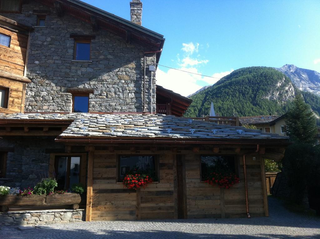 Bed and Breakfast Les Trompeurs chez Odette à Cogne Extérieur photo